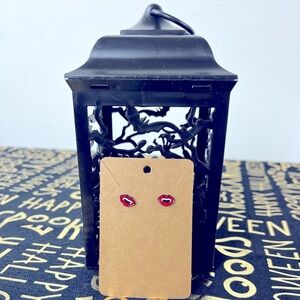 Halloween Earrings - Vampire Lips